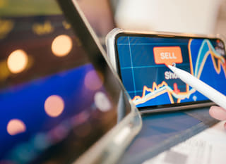 跨市場操盤手研究 Bitcoin、Ethereum 與外匯選擇權的走勢